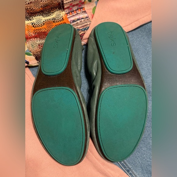 Pacific Green Tieks - Picture 4 of 5
